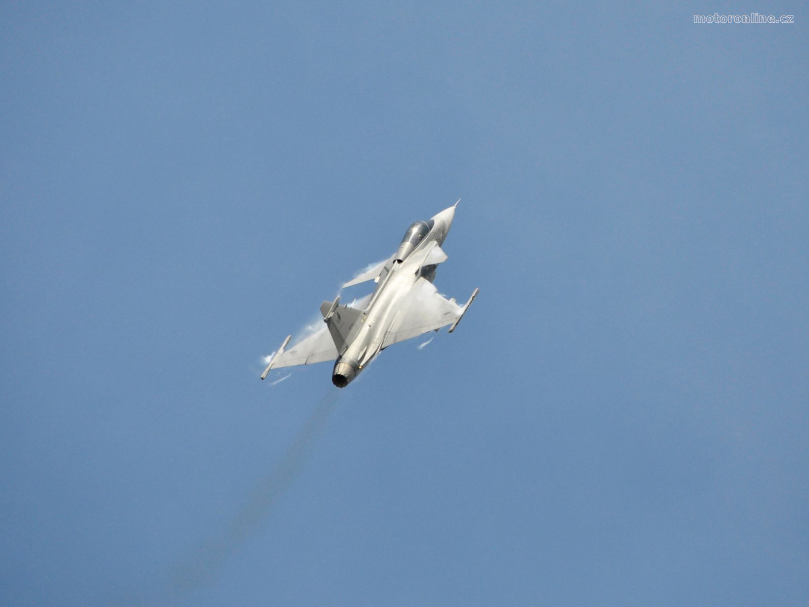 Saab Jas 39 Gripen ve vzdušném oblaku