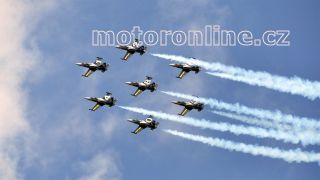 Breitling Jet Team prulet 7 letadel widescreen