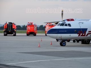 Antonov and firefighters