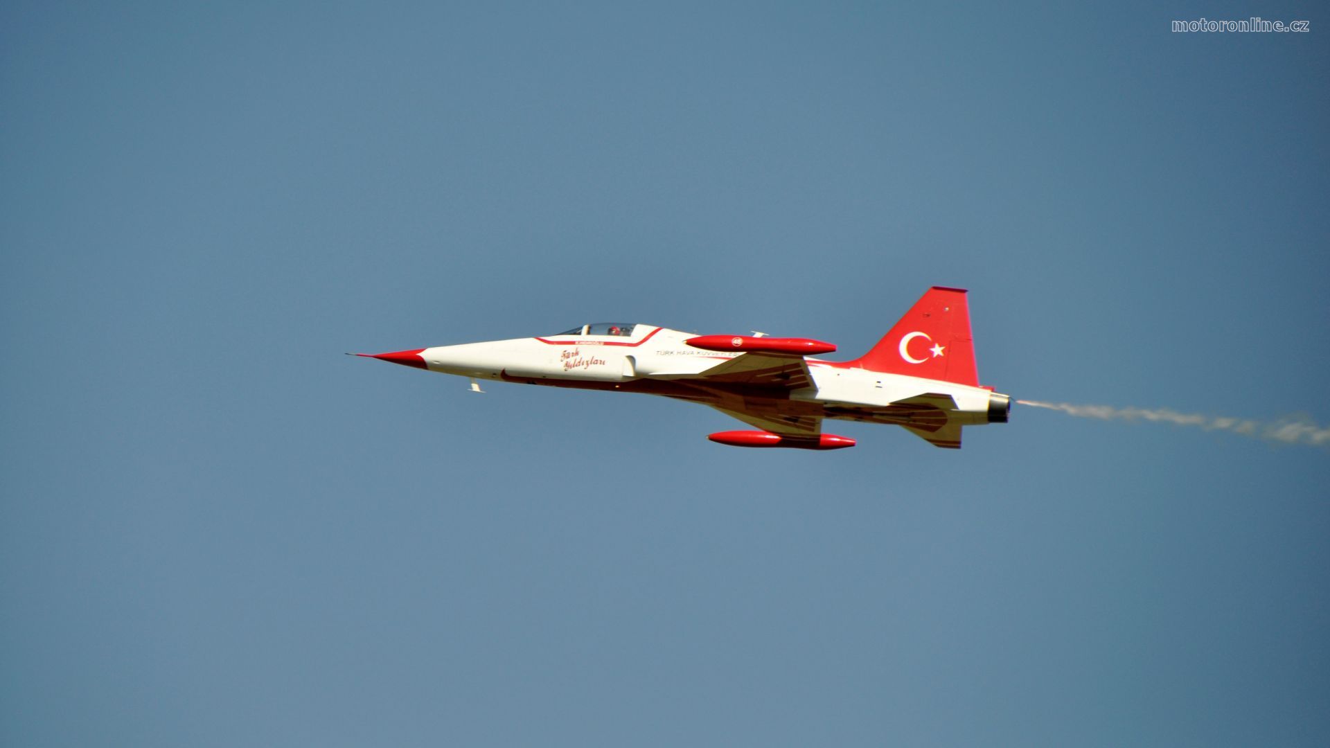 Turkish Stars Turk Hava NF 5A ultrawide