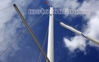 Yacht Sigma Active mast widescreen